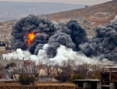 Αεροπορικές επιδρομές των ΗΠΑ εναντίον της ISIS (βίντεο)